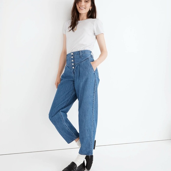 Madewell Tapered Yoke Jeans in Steinbeck Wash - comfort stretch - Picture 3 of 12